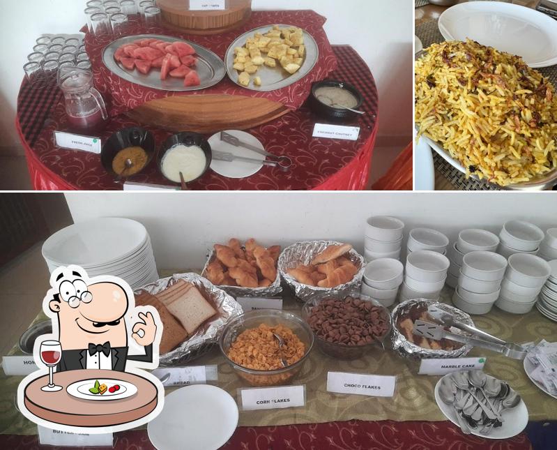 Food at Diners' Summit - Restaurant, North Indian, Naden food, buffet, vegetarian restaurant