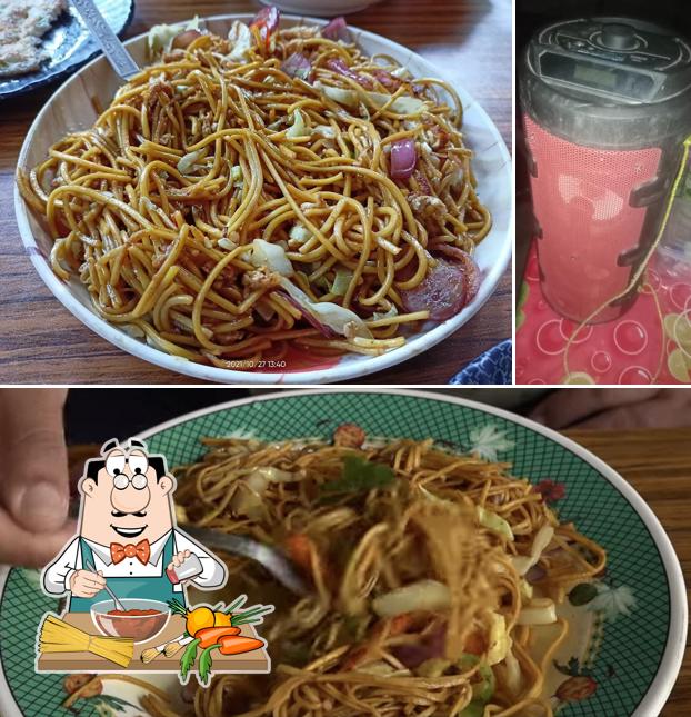 Spaghetti bolognese at Green View Restaurant