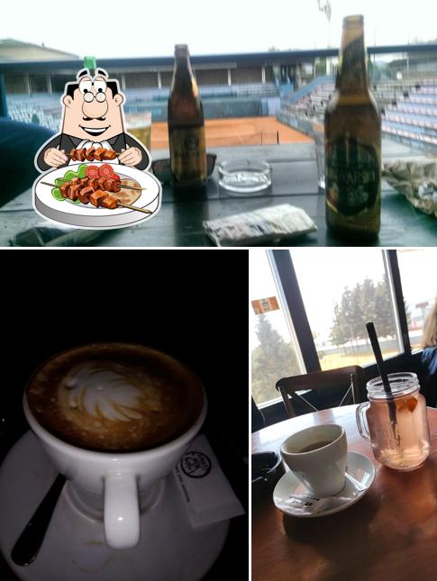 Guarda la immagine che mostra la cibo e birra di Masters Club