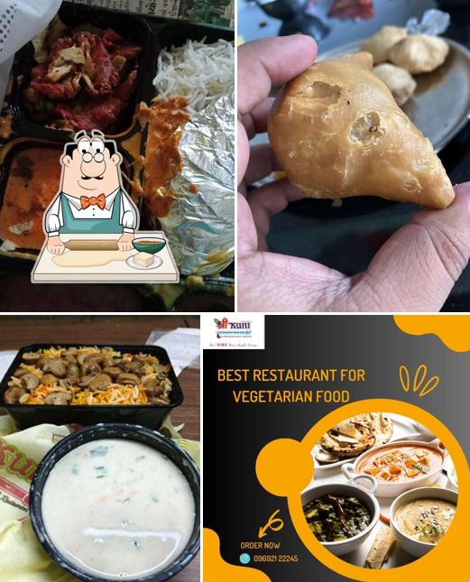 Samosa at Shree Kunj: Best Pure Veg Restaurant in Jaydev Vihar Top Veg Restaurants near Bbsr for Family Dinner Offering Vegan Food