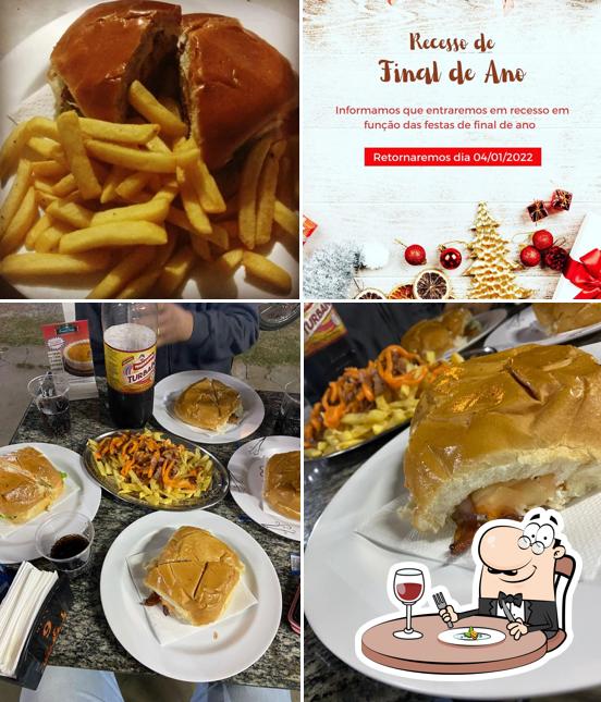 Sanduíche de carne de porco desfiada em Foguinho Lanches