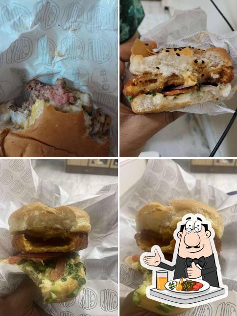 Food at GOOD FLIPPIN' BURGERS