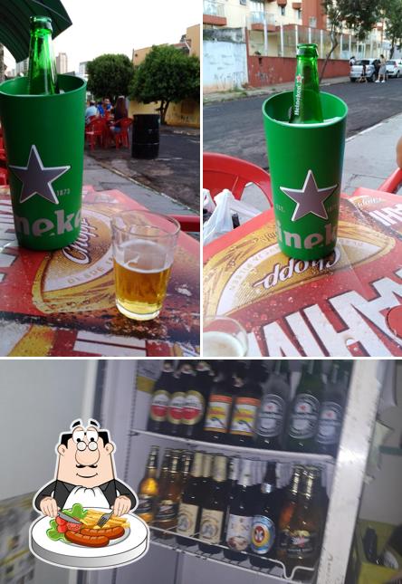 Esta é a imagem ilustrando comida e cerveja no Brazuka Bar Bauru