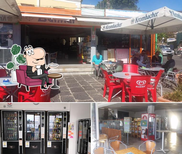 Siediti a un tavolo di Barmar "Il Capitano Coffee" Specialty Coffee & more