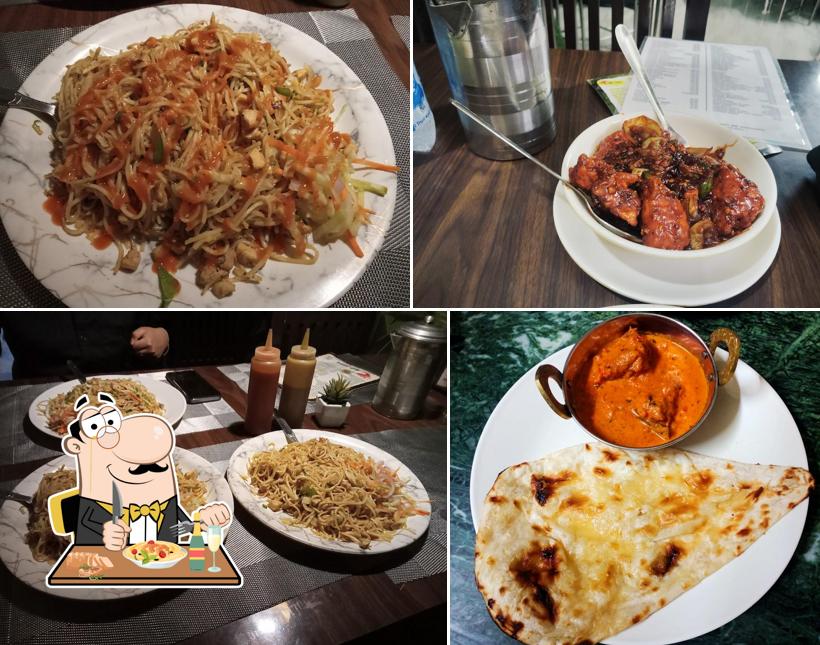 Pad thai at Chili Bites