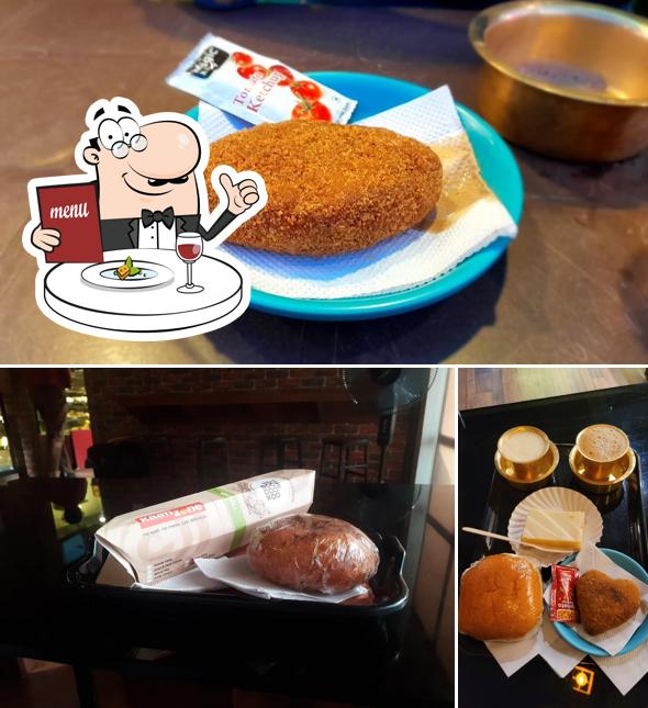 Food at Kumbakonam Degree coffee / M M Cafe