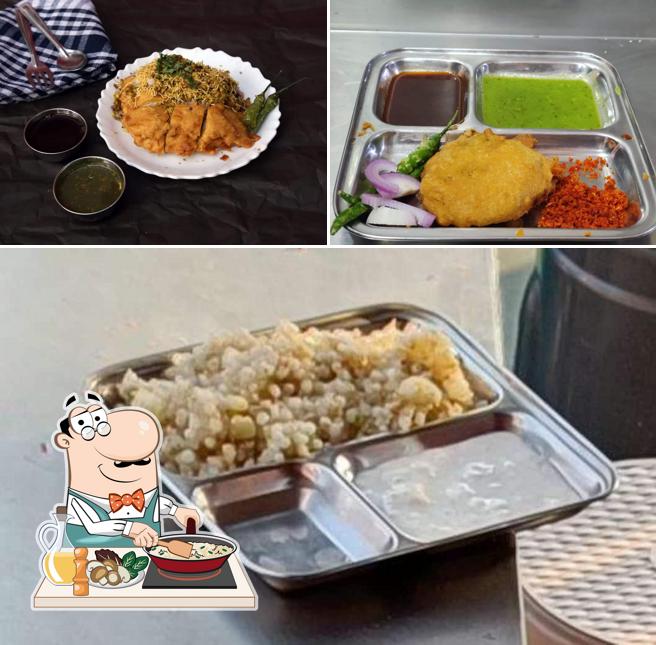 Fried rice at S kumar wadewale