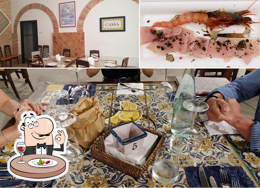 La foto della cibo e interni di CONTROCORRENTE -Taverna di Mare- di Marmoreo Bartolomeo Antico borgo marinaro