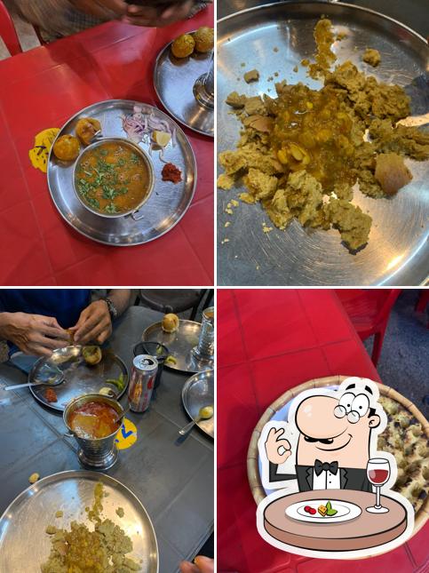 Food at Om Dhaba Restaurent
