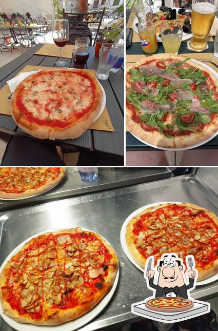 A Paninoteca - Pizzeria - Gastronomia "Il Piranha", puoi prenderti una bella pizza