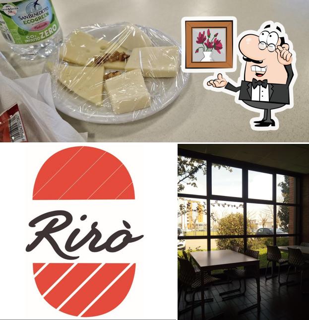 Gli interni di Riro' Ristorante Pizzeria Self Service