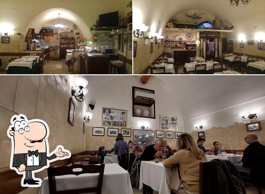 Siediti a un tavolo di Trattoria Lucana