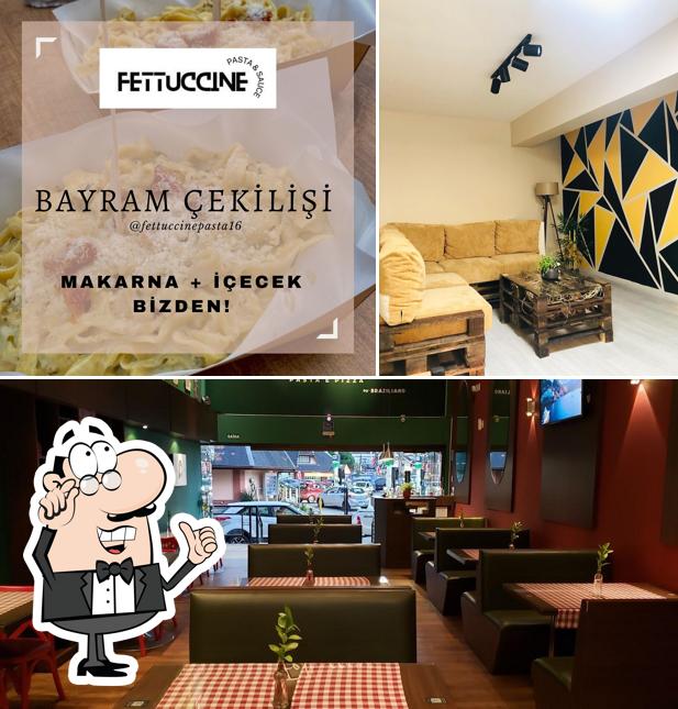 O interior do Fettuccine Pasta e Pizza