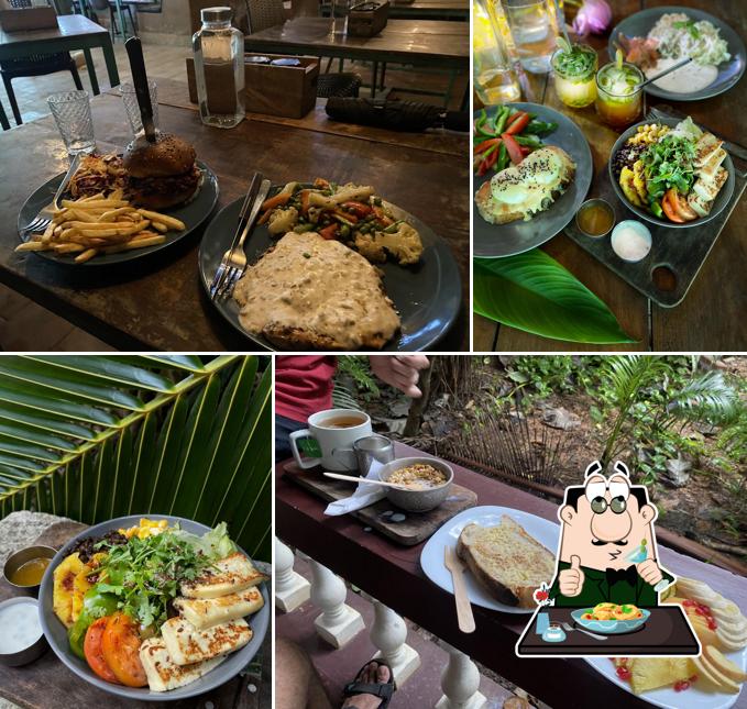 Food at InDa Hotel