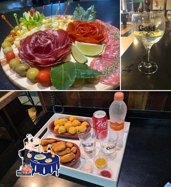 Sashimi em Gold Snooker Bar | Café