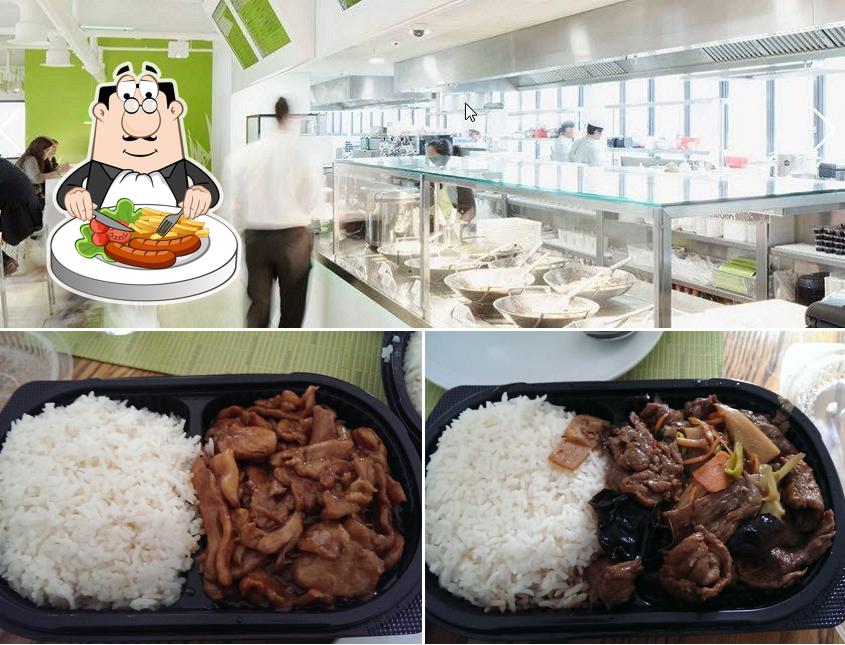 Tra le diverse cose da Lys Take Away si possono trovare la cibo e interni