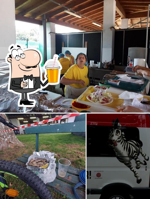 Goditi un drink a Bar Oratorio Calcinate del Pesce