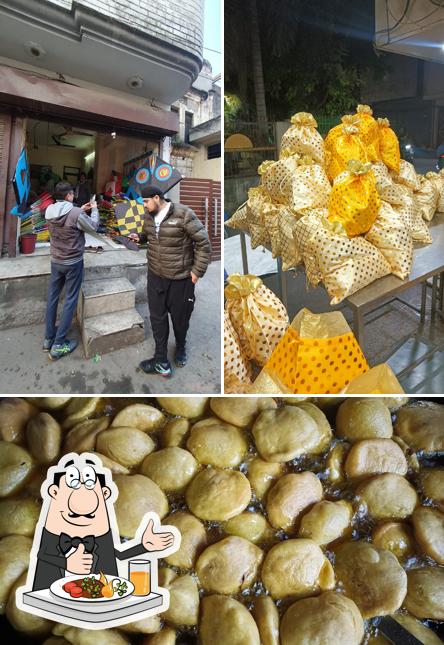 Meals at Shri Gopi ram Poori Wale