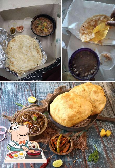 Omelette at Bhole Ke Chole