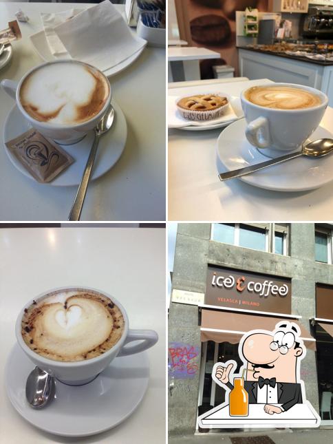 Goditi un drink a Ice e Coffee