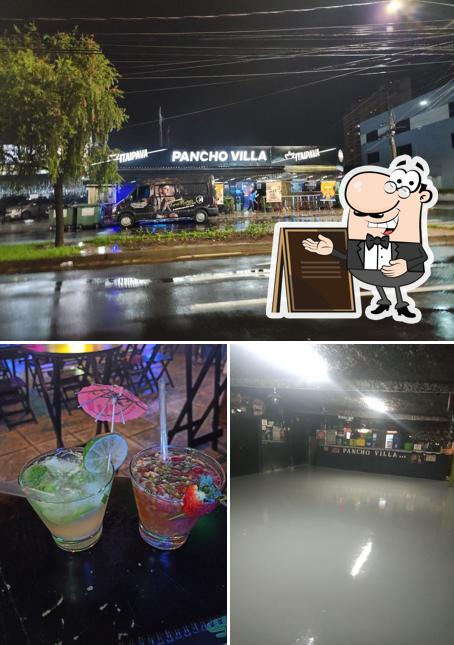 A exterior e comida do restaurante