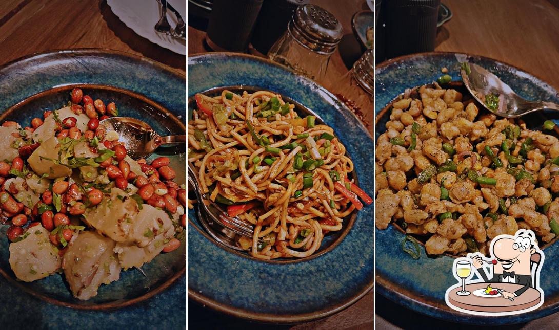 Meals at The MoØn Terrace