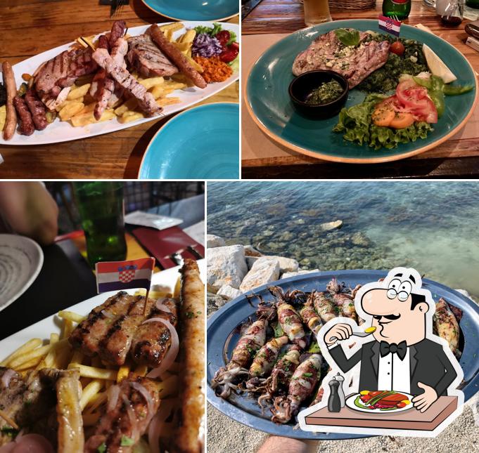 Nourriture à Downtown Grill Split steak & seafood