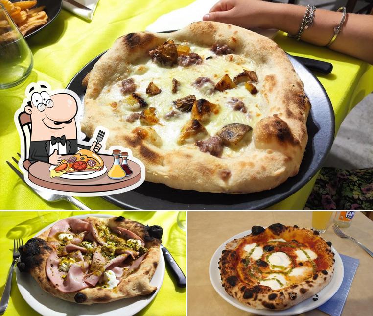 A Rustico Ristorante Pizzeria, puoi goderti una bella pizza