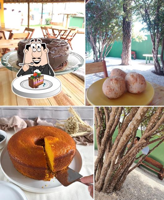 Bolo de chocolate em Quintal da Lua - Café Brincante