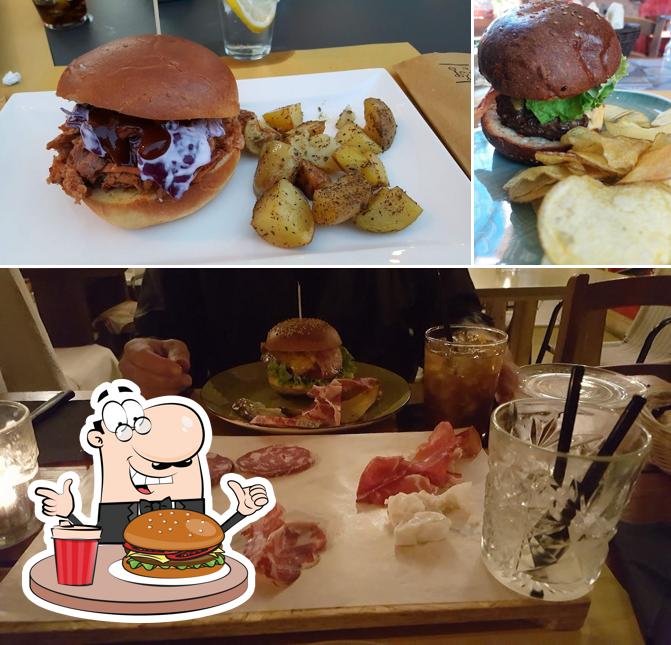 Concediti un bell'hamburger a Sosteria
