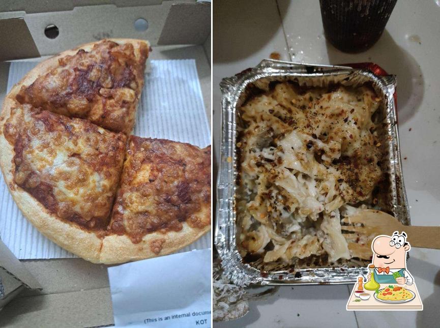 Food at Pizza Hut Lokhandwala Road Kandivali East, Mumbai