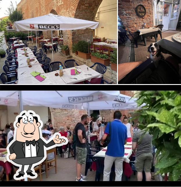 Siediti a un tavolo di Dai Toscanacci