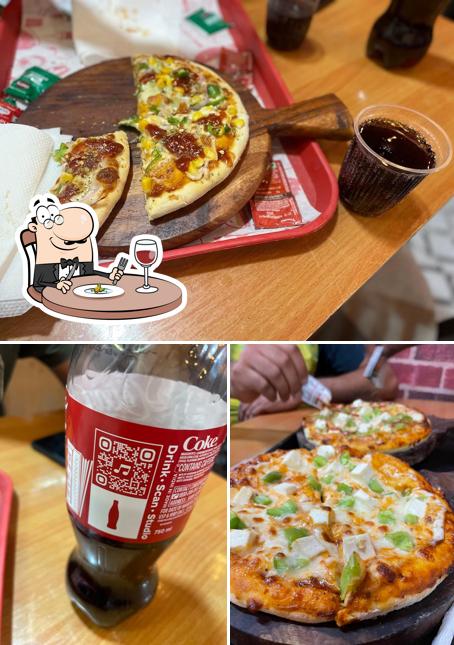 Food at Pizza