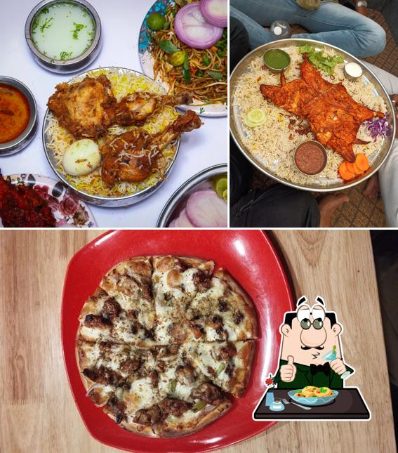 Food at Dubai Fried Chicken