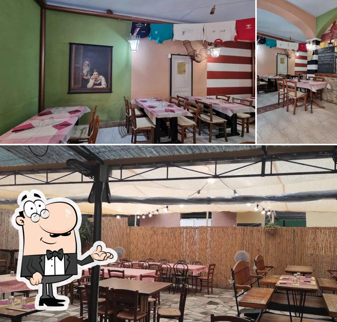 Gli interni di Osteria a Ciassetta
