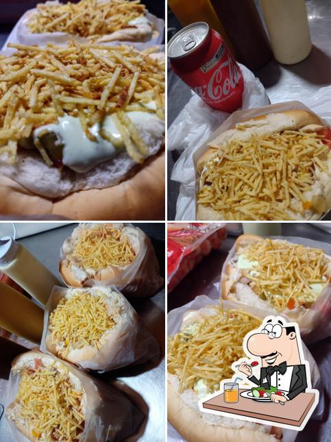 Platos en Heraldu's hot dog