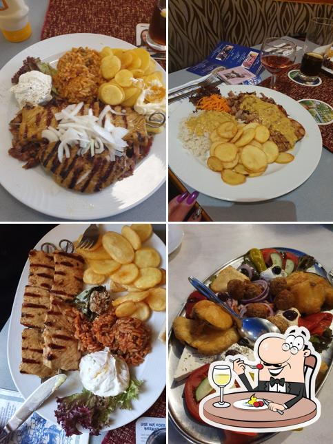 Plats à Restaurant Axion-Delphi