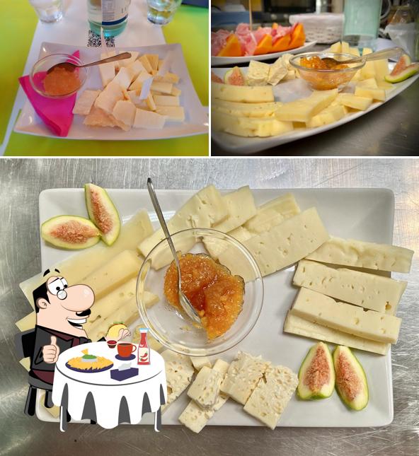 Piatto di formaggi al Caffè Canova