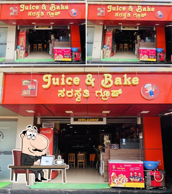 The interior of JUICE & BAKE
