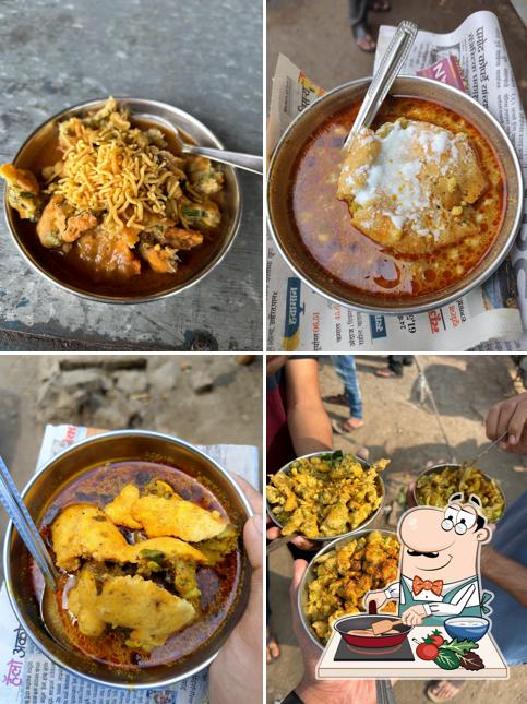 Chicken curry at Anawade Nashta