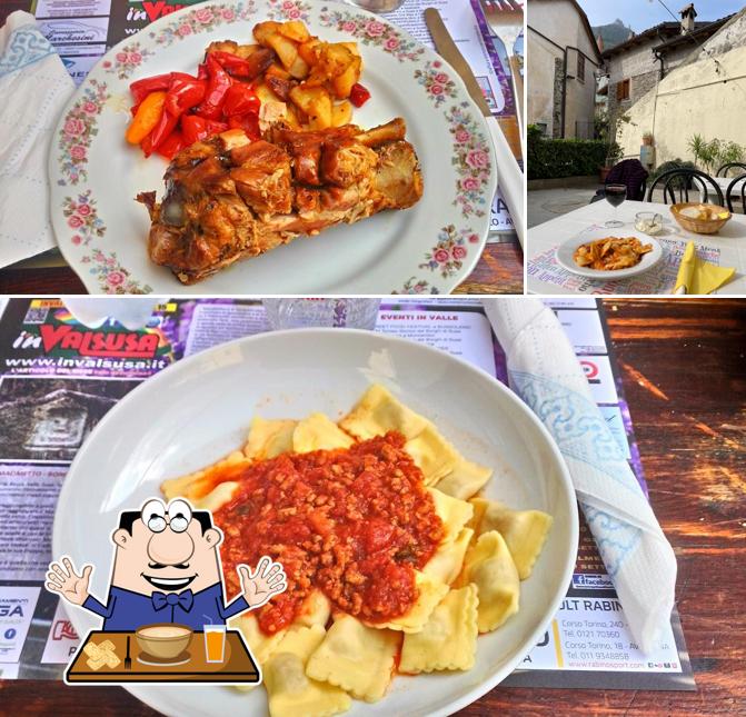 La immagine della cibo e interni di Bar Cooperativa Pizzeria Tavola Calda di Michele Monteleone