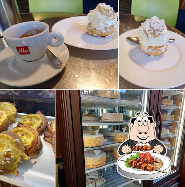 Cibo al Pasticceria Carlo Di Ernesto Marai E Paola Conti Snc