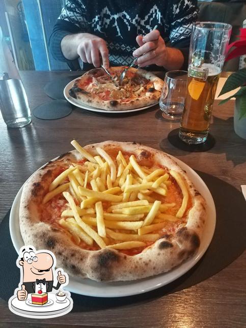 Ristorante Pizzeria Miramonti serve un'ampia gamma di dessert