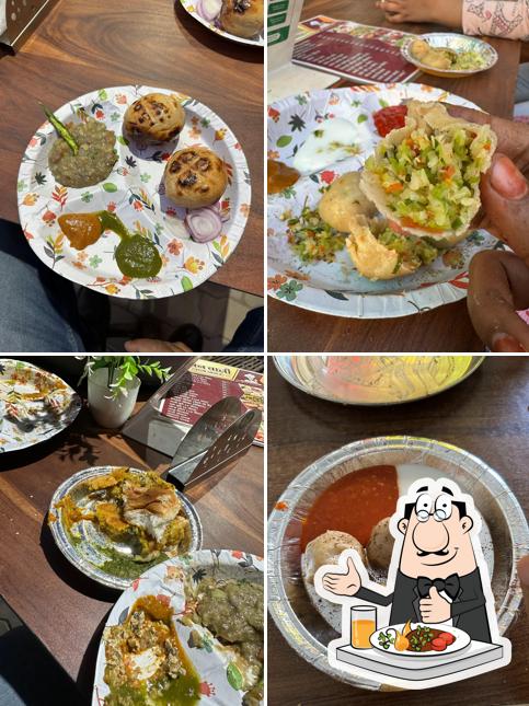 Food at Belanwali swadeshi momoj
