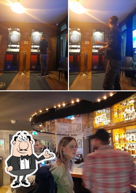 Gli interni di Segnes Winebar