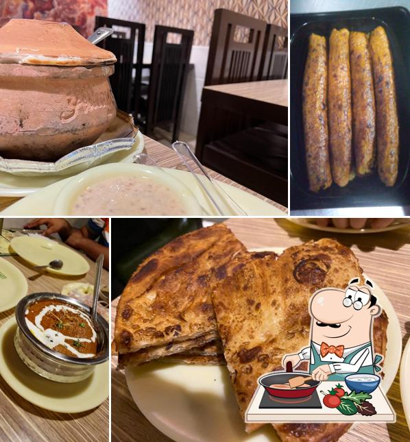 Chicken curry at Alkauser mughlai foods