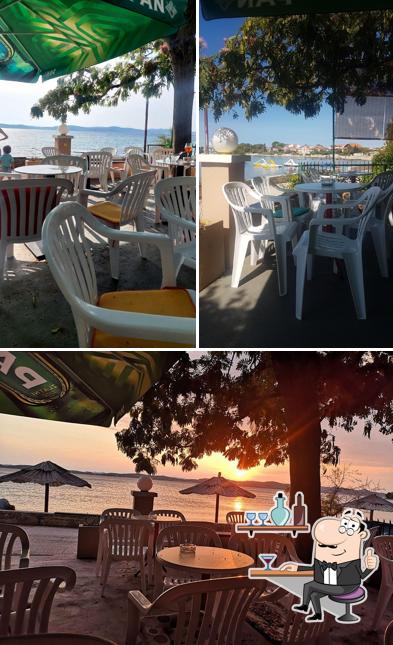 Dai un'occhiata agli interni di U.o. LiZ