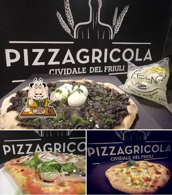Scegli tra le svariate varianti di pizza