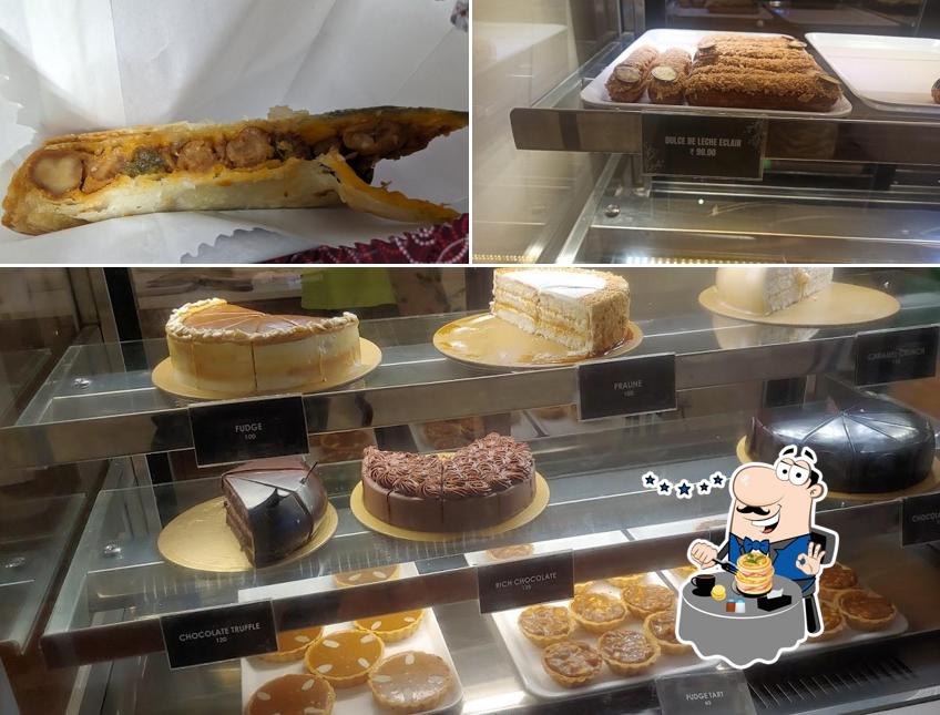 Food at Pandhal Cake Shop Aluva