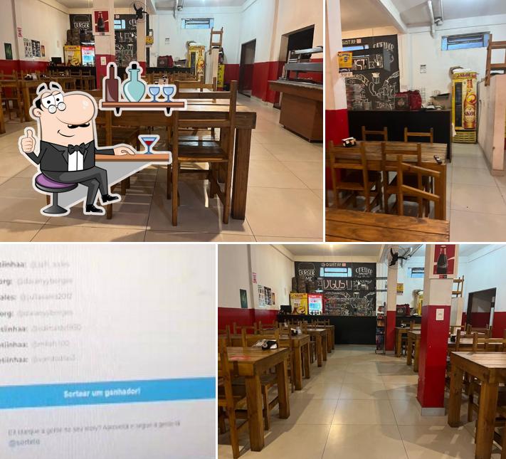 O interior do D'GUST PIZZARIA